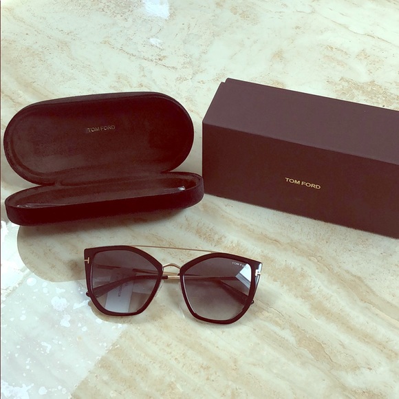 ☀️ 💯 % TOM FORD Authentic WOMENS SUNGLASSE… - Picture 2 of 6